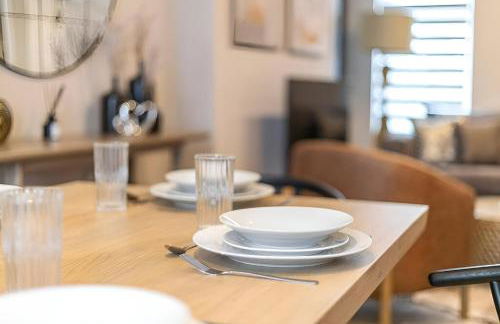 Earthy Elegance Stylish 4BR for Urban Escapes - Foto 21