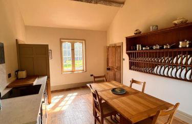 Apartment at Llanerchydol Hall - Foto 13