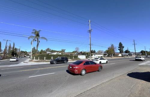 Escondido Front Unit 3-BR by SD STAY - Foto 54