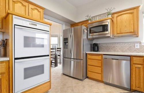 Our Farmhouse, Our Place: Cozy and Cute homestead! - Foto 24