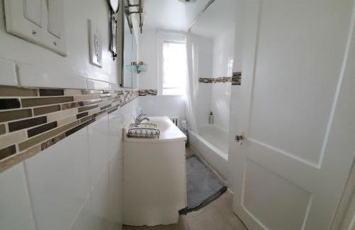 Stamford Bohemian by HarborPoint Downtown &Train - Photo 24