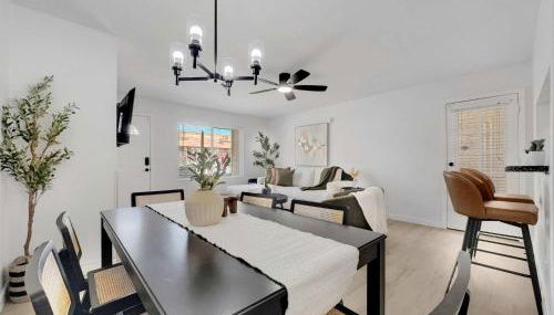 Luxe 2BR Condo Next to Pool Trails & Mountain - Foto 4