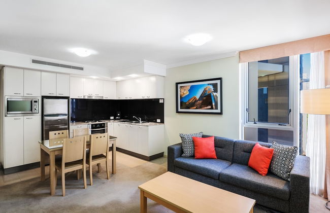 Mantra On Mary - Photo 10