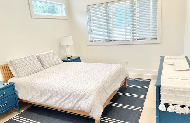 Collins Avenue 26 - Photo 8