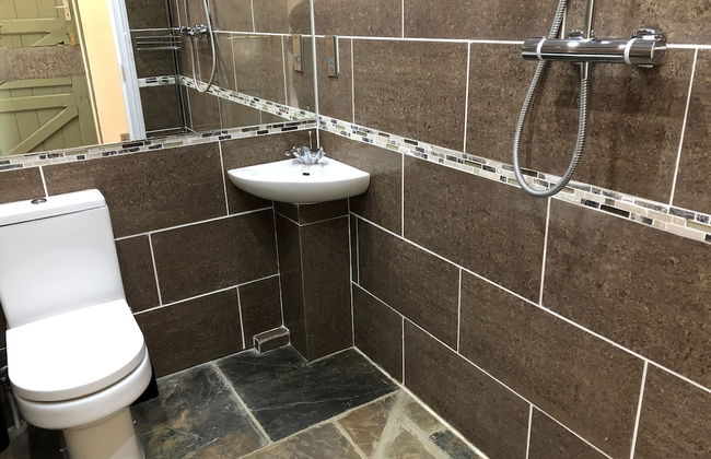 Idyllic Location, Stunning Views, Relax & Refresh in Peace & Comfort - Foto 9