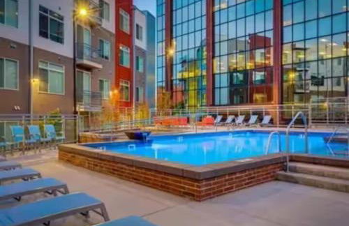 Modern Resort Styled 2BR Apt W Pool, Gym & Hot Tub - Foto 7