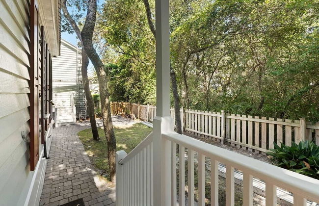 30A Grayt'n Greatful by Avantstay Charming Home+cottage, Walk to Western Lake - Foto 22