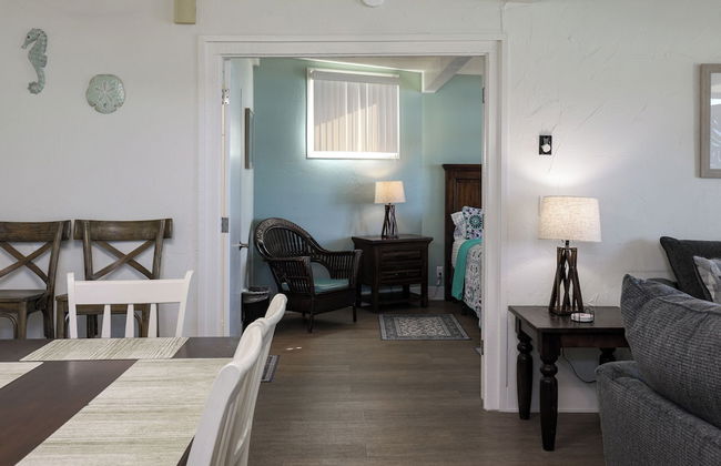 Beachfront Retreat - Photo 9