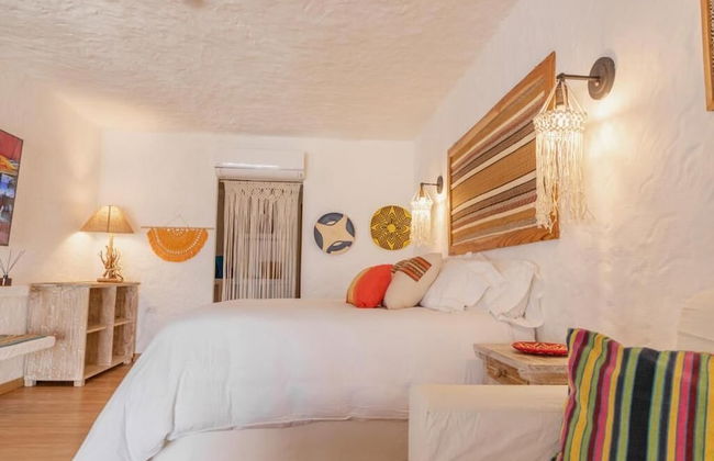 Bora Bora Cartagena - Photo 13