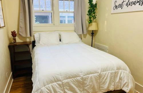 Walk to Dining Breweries and Shops Plus New Hot Tub - Foto 22