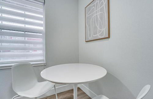 Walk to Main Ave and Soap Lake! Pet-Friendly Studio - Foto 9