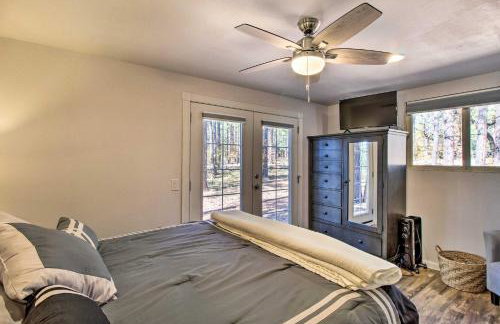 Deck and Grill Pet-Friendly Lakeside Cabin - Foto 28