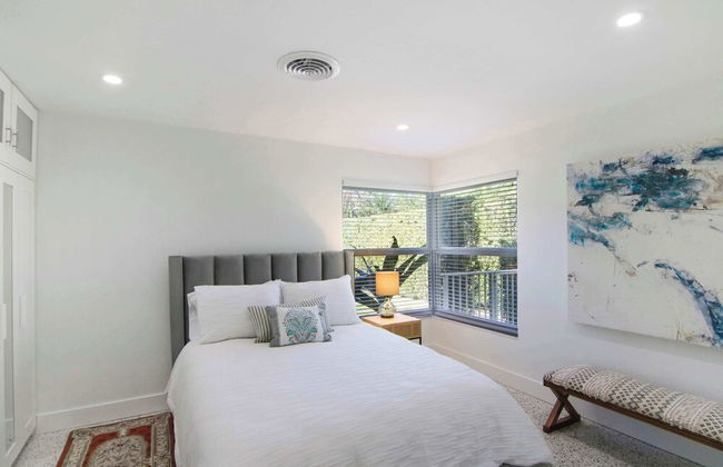 La Casa Blanca Minutes From the Beach! - Foto 10