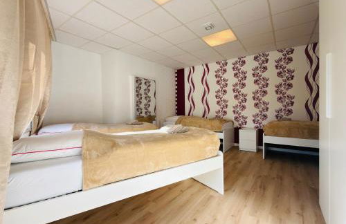 Emilbnb in der Monheimer Straße - Foto 12