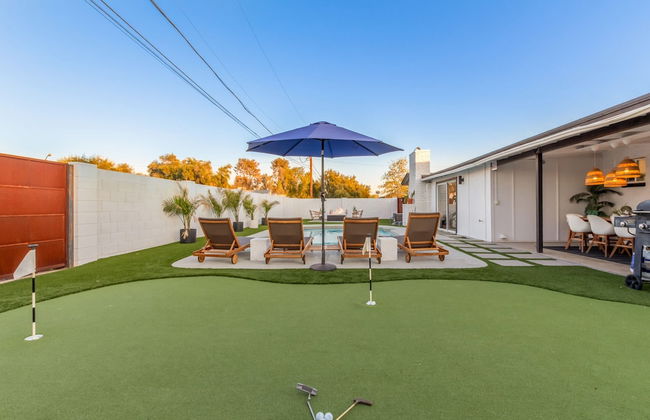 The Melrose ASU Pool Workspace Firepit - Photo 39