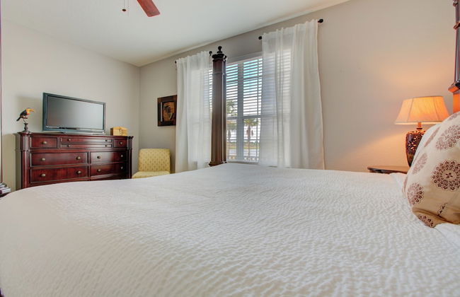 Lakefront Luxury - Foto 47