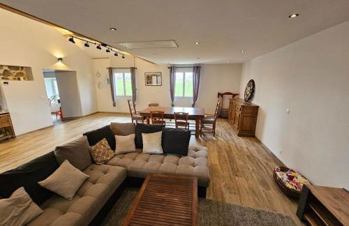 Large home for family or friends - Foto 13