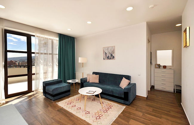 BFG Suites Apartments - Photo 40