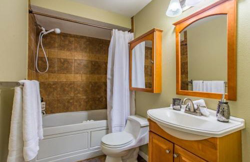 Sea View, Best Area, No Stairs, WD, 2 Bedrooms, Jacuzzi Bath, New Carpet, Balcony, View, 825sf - Foto 7