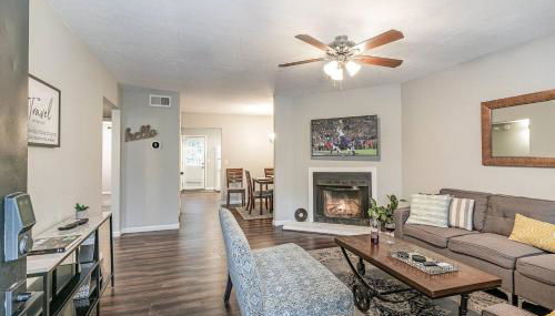 Recently Remodeled - Minutes from Downtown & BNA - Foto 3