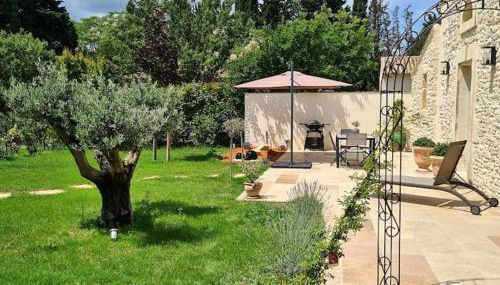 Mazet indépendant pour 2 personnes à St Rémy - Foto 4, sunbed