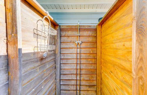 Water Access, Sunroom Ocean View Escape! - Foto 23