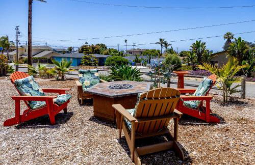 Seaside Garden Escape, A Stroll to the Beach! - Foto 68