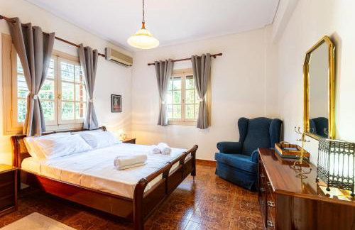 Avia's Seaside Hideaway with Lush Garden - Foto 16