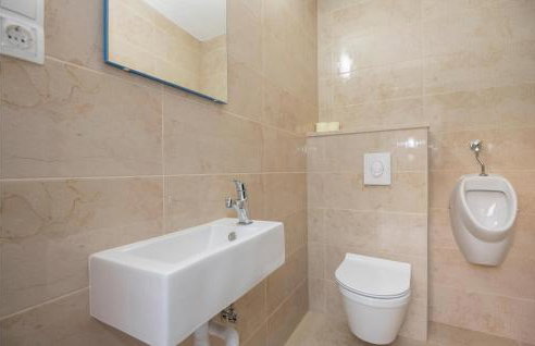 Cozy Home In Ricice With Wifi - Foto 63