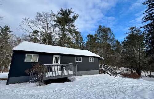 Modern 3-Bedroom Retreat with Fire Pit - Ski at Big Bear - Mountain Views - Foto 1