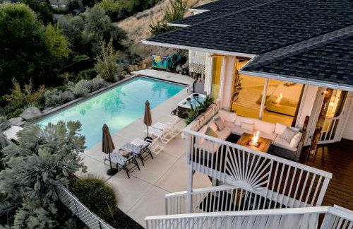 Epic Hillside Retreat Htd Pool HotTub Golf 4400sf - Foto 50