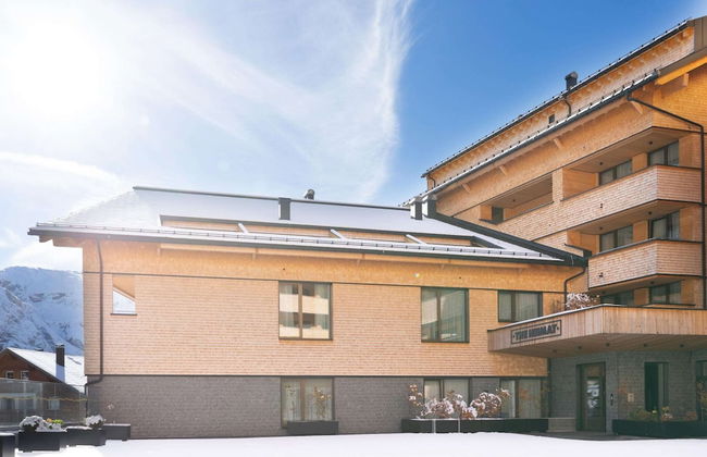 Apartment in Schrocken Near Ski Arlberg - Photo 16