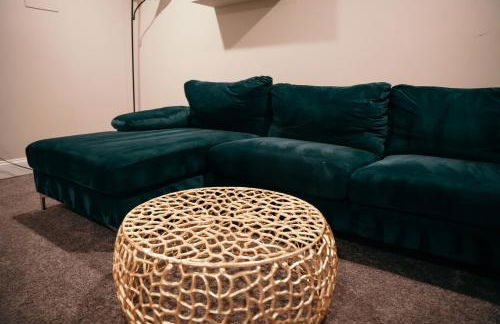 Charm City Luxury 4 Bedroom Brick Home - Foto 51