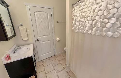 Monarch Cove Home off West Lake - Foto 14