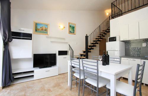 Robinson Bella - Foto 31