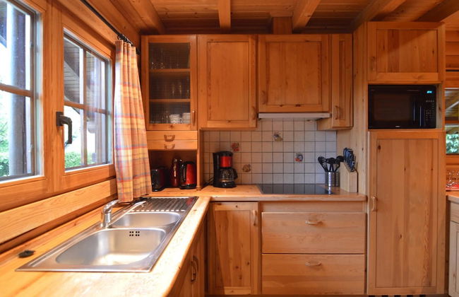 Stavelot Chalet With Garden - Photo 7