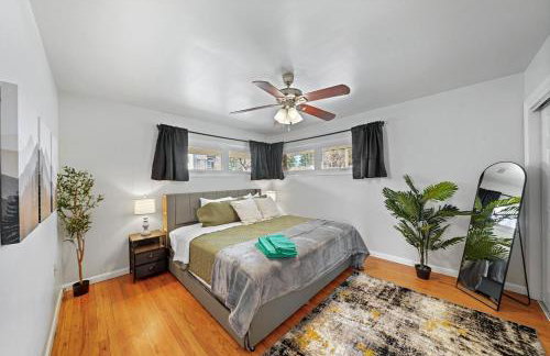 Comfort, Fun, & Charming - 5BR Oasis with Pool - Foto 6