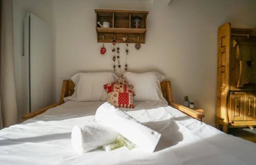 Le Petit Chalet - Cosy studio in Lathuile for 2 people - Foto 7