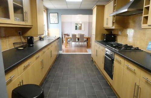 Huge 9 Bed Property Sleeps 17, Near NEC, City Centre, HS2 - Foto 16