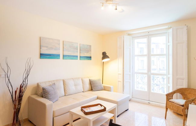 Sunny Apt. Historic District - Sol - Photo 10