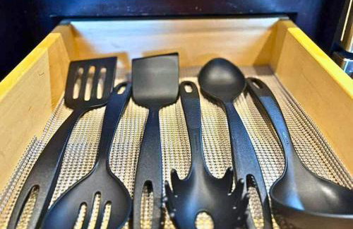 Well-Equipped 2BR Unit with Parking - GBay 301 - Foto 15