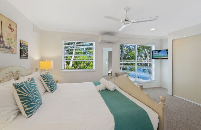 Noosa Entrance Waterfront Resort - Photo 19