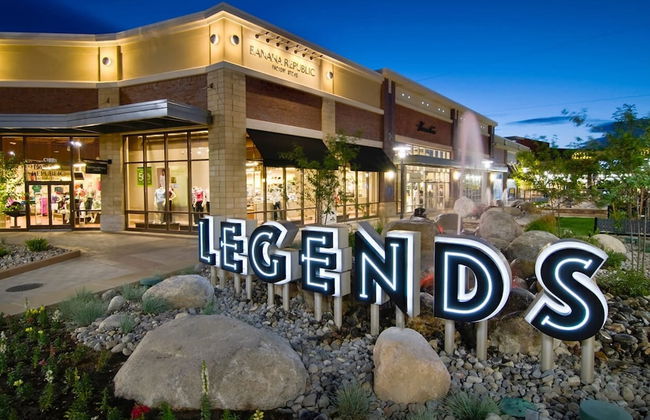 Elegant 4BD Reno Abode Close to Shops and Casinos - Foto 49