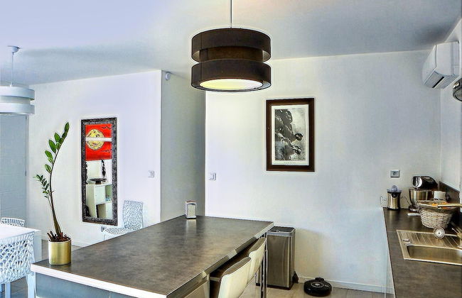 Beautiful Holiday Home With Garden - Foto 8