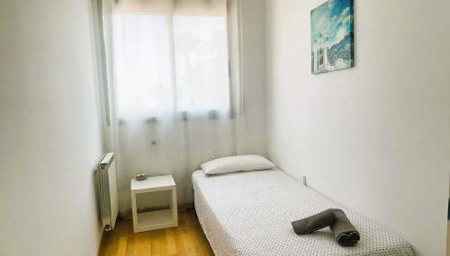 ENJOY in Beautiful flat in front of the sea and beach - Photo 4