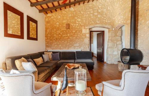 Masía La Torre Historia Encanto y Naturaleza a Solo 10 Minutos de Sitges Gran comodidad, Vista a los Viñedos en un pueblo autentico - Foto 5