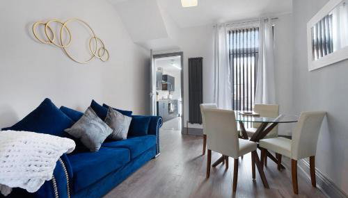 Comfortable 2BR Home 10 Min to Durham Cathedral - Foto 4