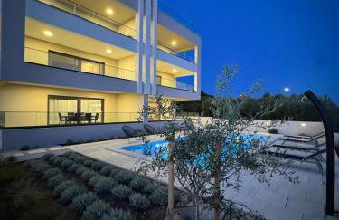 Panoramica apartment w balcony and swimming pool - Foto 35