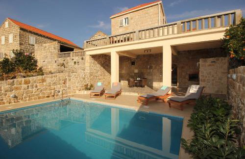 Villa Bellezza - Photo 1