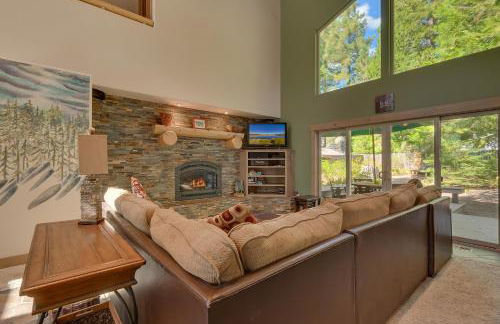 High Sierra at Dollar Point - Private Hot Tub, Close to Ski Resorts, Pet Friendly! - Foto 2